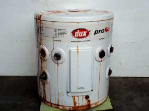 dux proflo 25 liter hot water system tank, used, not in working order.