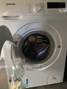 AS NEW WARRANTY FREE DELIVERY SAMSUNG 8.5 WASHING MACHINE