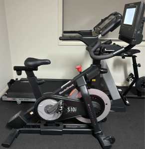 Norditrack S10i commercial spin bike plus One year Ifit subscription 