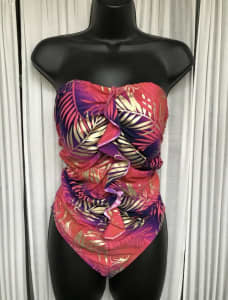LADIES STUNNING ONE PIECE BATHERS WITH STRAPS OR STRAPLESS SIZE 14