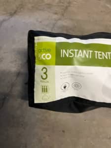 Active & Co 3 person tent - all parts are included - excellent conditi
