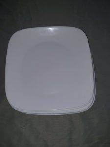 Corningware square large dinner plates x 6