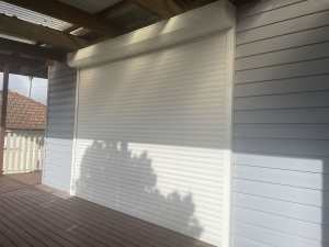 Roller shutters with remote control
