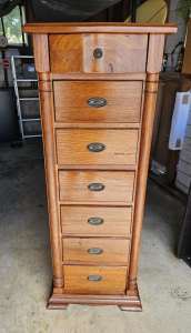 Tallboy or lingerie chest, 7 drawer, by Wentworth furniture