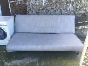 4 seater couch/Sofa/Daybed