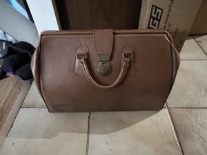 RARE antique vintage Doctor’s bag Gladstone bargain prop