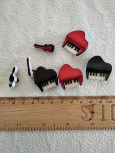 New Buttons Music theme piano guitar sew ons