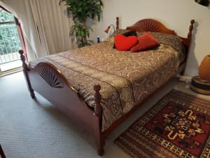 Queen size wood bed frame