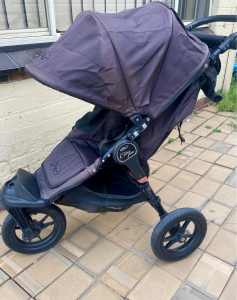Baby Jogger City Elite Stroller with bassinet included