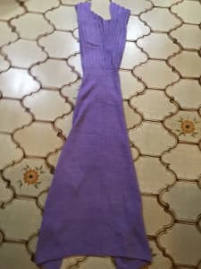 Kids mermaid tail blanket - purple 