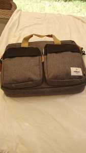 Laptop carry bag - suit up to 17 inch