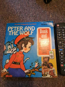Peter and the wolf book & vinyl record
