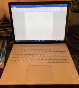 Microsoft Surface Book 2 - 13.5in i5 256gb 8gb with Surface pen