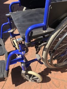 Wheel chair - pick up in Moonee Ponds