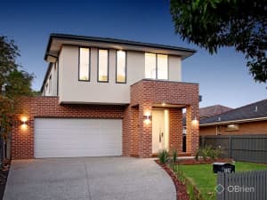 Fully Furnished Room for Rent in Brand New House in Oakleigh