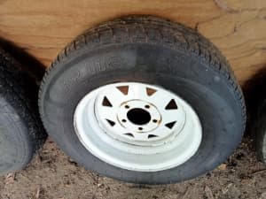 Tyres 185x14, Ford 5 stud, 8 Ply Tyres