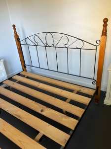 King size Wrought iron slat bed
