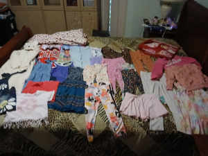 Girls size 4-6 sizes heap of quality clothes
