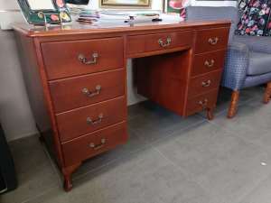 Wooden Office Desk in excellent condition 