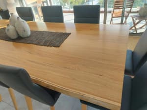 Table 10 seater Australian Messamate timber