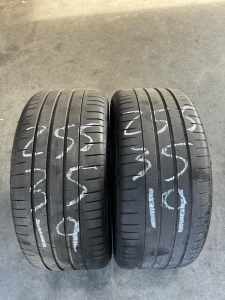 Second hand 2x 255/35R19 Pirelli P zero tyres