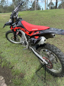 selling my crf250