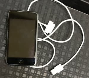 iPod touch 32 gb 2nd gen