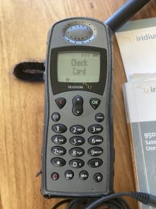 Satellite phone Iridium 9505A with accessories 