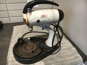 VINTAGE 1940s Sunbeam Mixmaster 9B FREE FOR PARTS OR RESTORE