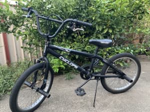 Boy’s bicycle 50cm very good condition