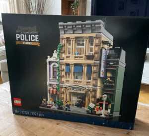 Lego Police Station 