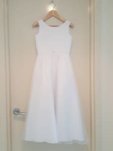 Formal special occasion white dress (Size 7-8yo)