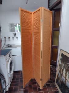 Good Condition Wood Room Divider