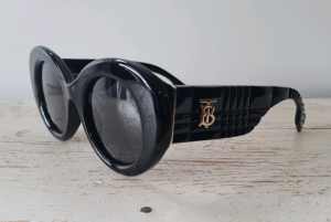 Ladies Burberry Black Sunglasses Like NEW CONDITION 