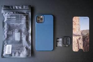 MOMENT Thin Case for iPhone 11 Pro Max in Indigo Blue - EXCELLENT!