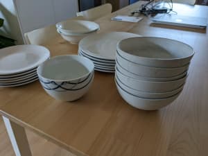 White set of dinner plates and bowls