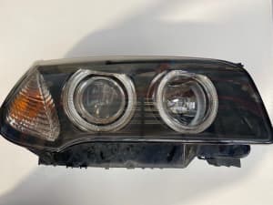 BMW X3 E83 Xenon Headlight (Right Hand) GENUINE