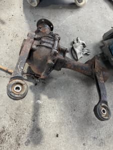 Toyota Hilux sr front diff