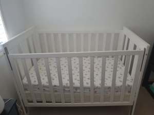 Baby/Toddler Cot