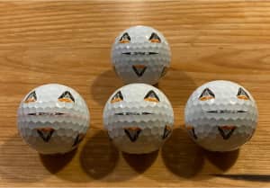 3 TP5X Refurbished Taylormade Golf Balls and a free TP5