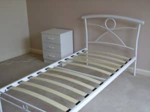 Single Bed white with mattress