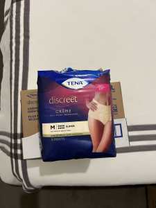 TENA Discreet High Waist Incontinence Underwear - Crème - 14x 9 packs