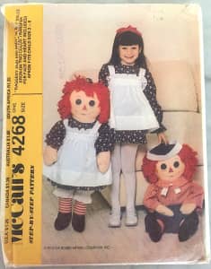 RAGGEDY ANNE & ANDY DOLLS & CHILD's APRON SEWING PATTERNS - 1974