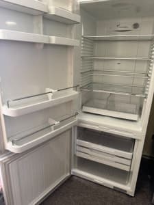 Fisher&paykel 442L fridge