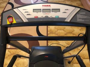 York optimum best sale 60100 treadmill