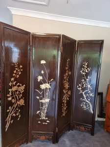 SOLID TIMBER / CHINESE / ROOM DIVIDER WITH MOTHER OF PEARL INLAY