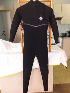 Rip curl wetsuit boys 16 flashbomb 4/3 zip free e6 new condition