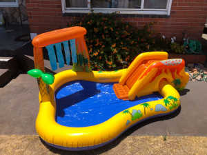 WATER FUN INFLATABLE PADDLE POOL, FLOATIES, LIFE JACKETS