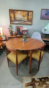 Vintage Retro Mid Century TH Brown Extendable Dining Table 