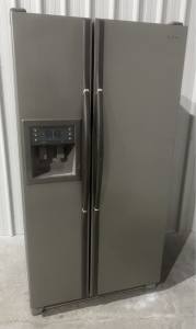 Silver double door fridge freezer works perfectly can deliver